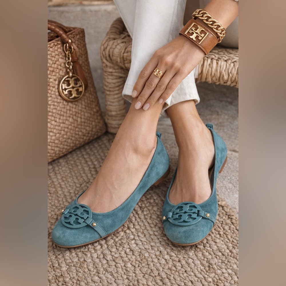 Tory Burch Reva Ballet Flats Womens 7M Suede Logo Medallion Shoes Classic Luxury